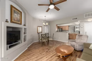 Photo #6: 6974022 Listing 