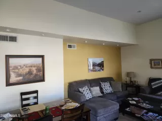 Photo #4: 6974057 Listing 