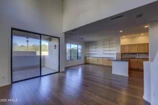 Photo #4: 6974088 Listing