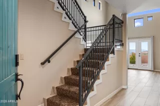 Photo #5: 6974157 Listing