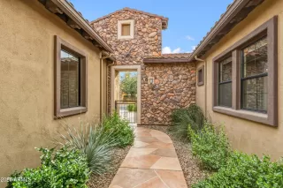 Photo #3: 6974192 Listing 