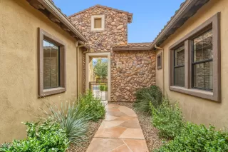 Photo #4: 6974192 Listing 