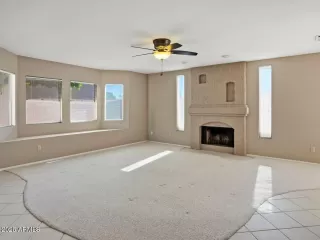 Photo #4: 6974218 Listing