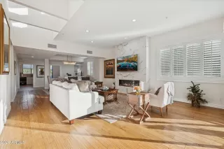 Photo #3: 6974265 Listing 