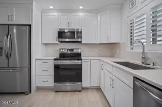 Photo #4: 6974272 Listing