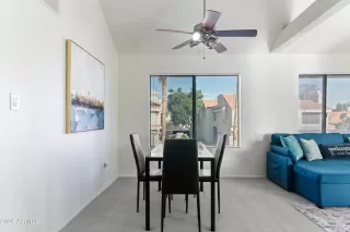 Photo #6: 6974305 Listing 