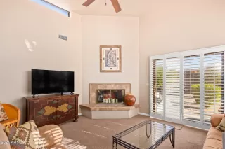 Photo #6: 6974321 Listing 