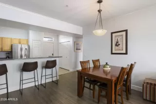 Photo #6: 6974521 Listing