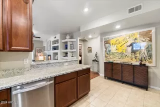 Photo #2: 6974541 Listing 