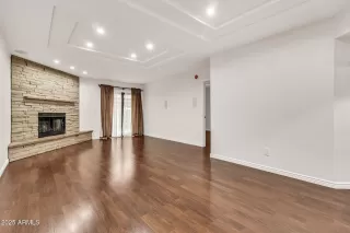 Photo #3: 6974582 Listing 