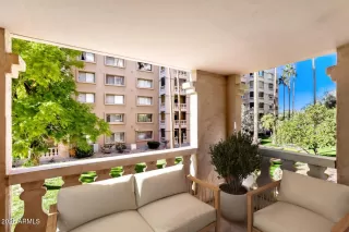 Photo #1: 6974639 Listing 