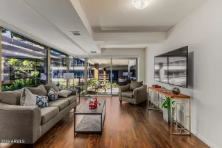 Photo #3: 6974905 Listing 