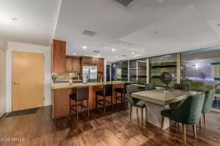 Photo #6: 6974905 Listing 