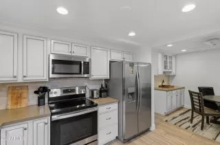 Photo #2: 6974951 Listing 