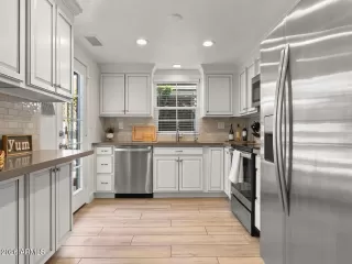 Photo #3: 6974951 Listing 