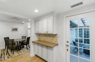 Photo #5: 6974951 Listing 