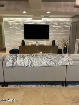 Photo #2: 6975264 Listing 