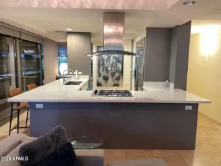 Photo #6: 6975264 Listing 