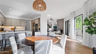 Photo #1: 6975282 Listing 