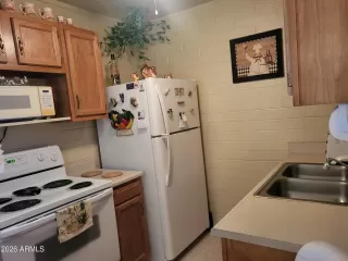 Photo #6: 6975296 Listing 