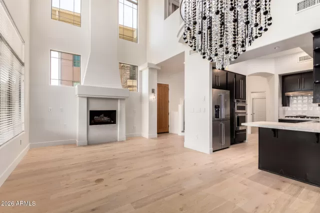 MLS: 6975334 Condo For Sale