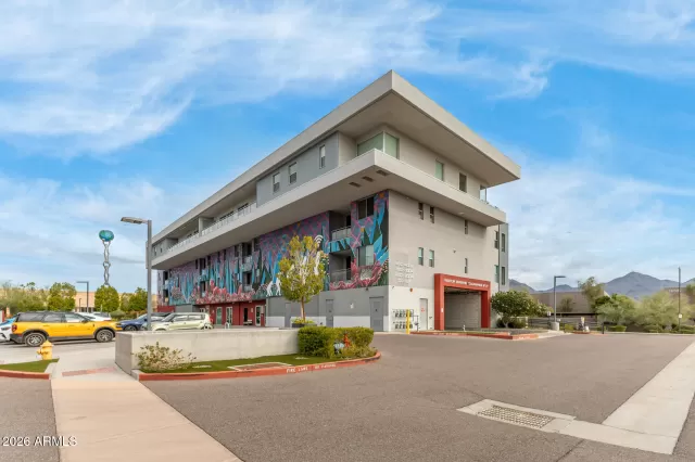 MLS: 6975424 Condo For Sale