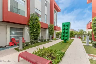 Photo #2: 6975424 Listing 