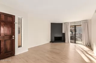 Photo #2: 6975896 Listing 