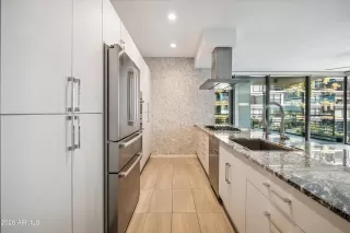 Photo #6: 6976005 Listing 