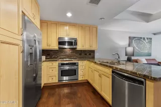 Photo #2: 6976042 Listing 