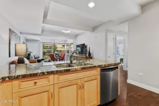 Photo #3: 6976042 Listing 