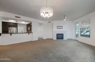 Photo #2: 6976043 Listing 