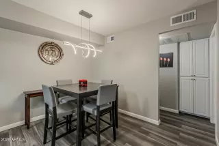 Photo #1: 6976153 Listing 