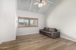 Photo #6: 6976171 Listing