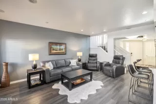 Photo #2: 6976194 Listing 