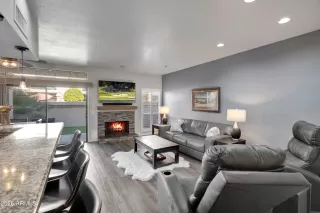 Photo #4: 6976194 Listing 