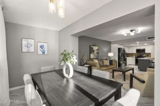 Photo #2: 6976197 Listing