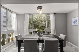 Photo #3: 6976197 Listing