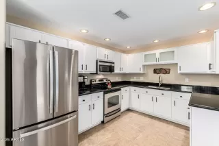 Photo #5: 6976252 Listing 