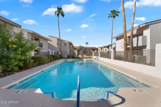 Photo #5: 6976295 Listing 