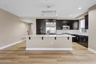 More Details about MLS # 6976298 : 4805 N WOODMERE FAIRWAY 1002#1002