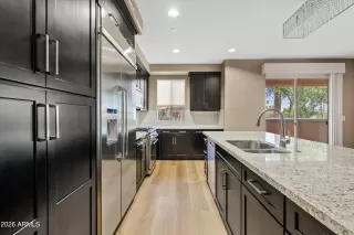 Photo #2: 6976298 Listing