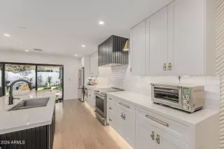 Photo #1: 6976309 Listing 