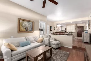 Photo #4: 6976459 Listing