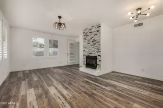 Photo #4: 6976477 Listing 