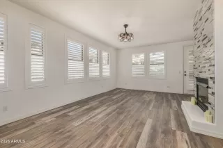 Photo #5: 6976477 Listing 