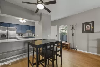 Photo #3: 6976509 Listing