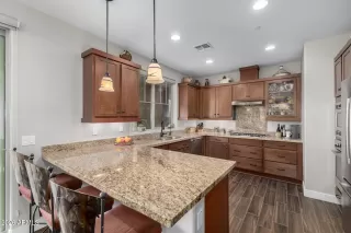 Photo #6: 6976610 Listing