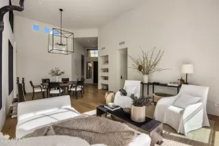 Photo #3: 6976700 Listing 