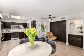 Photo #1: 6976810 Listing 